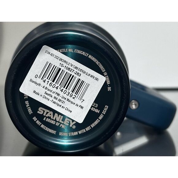 Stanley Quencher H2.0 FlowState Tumbler 30oz, EVERGREEN GLOW - Picture 4 of 4